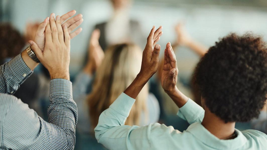 people clapping